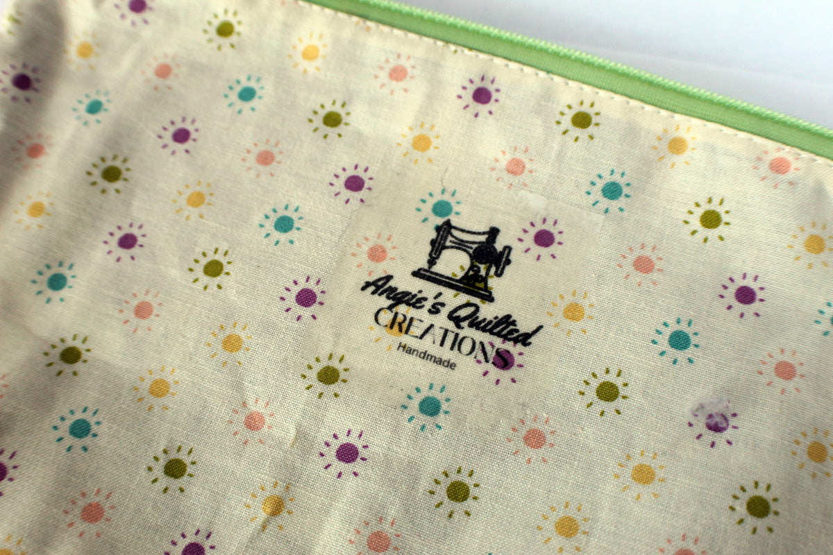 Zipper pouch